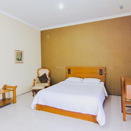 Hotel Bandara Asri Kalasan Exterior photo