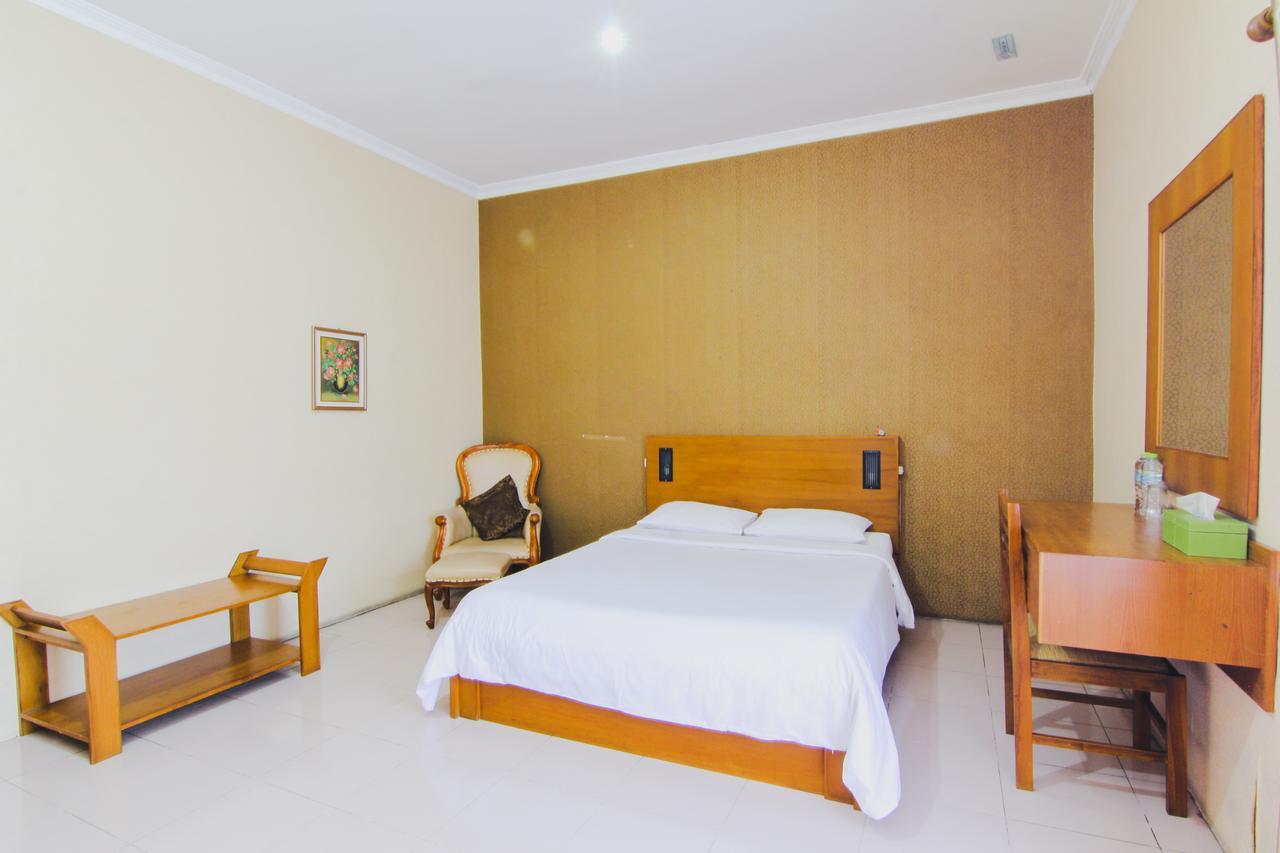 Hotel Bandara Asri Kalasan Exterior photo